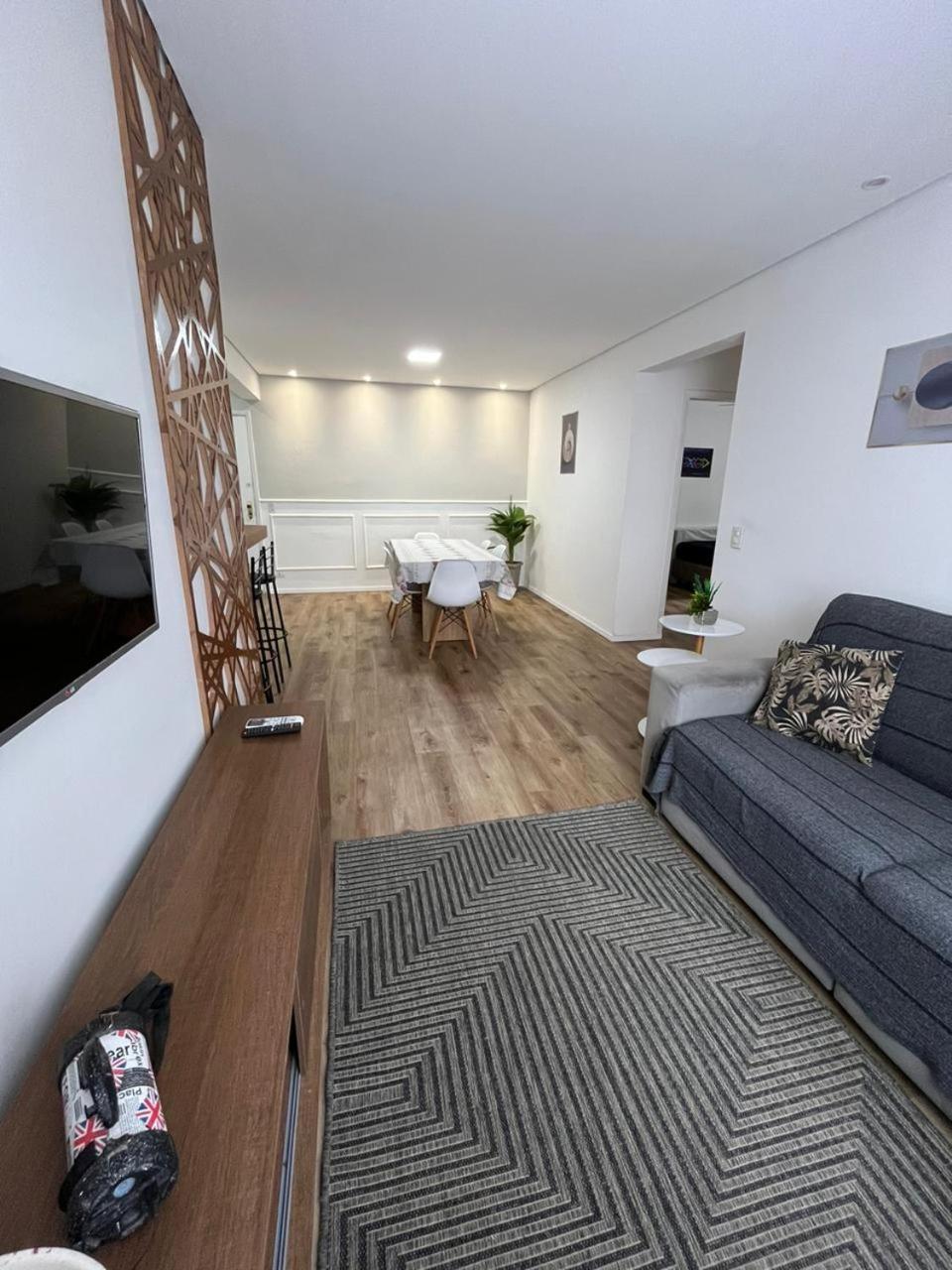 Guaru 17 Apartamento Na Praia Da Enseada グァルジャー エクステリア 写真